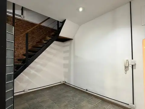 Oficina 2 ambientes con 1 baño