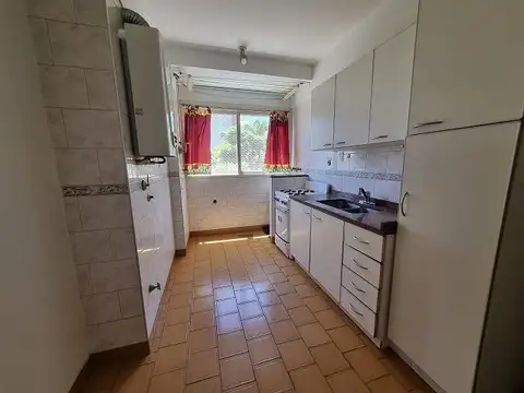 Departamento en Alquiler en Agronomia, $ 850.000