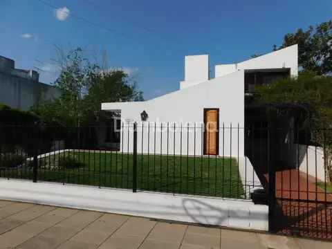 Casa en Venta en Merlo, USD 238.000