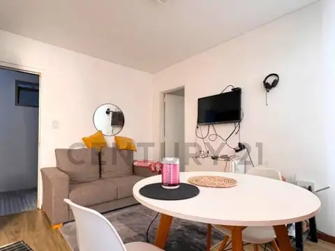 Montevideo 2700, Piso 0