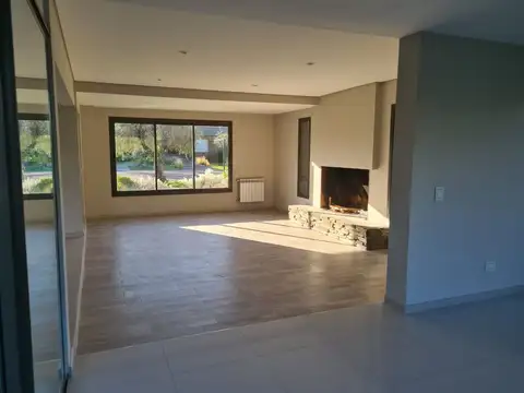 Casa en Venta al Oeste