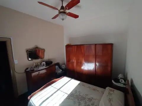 Depto Tipo Casa en Venta 60 años