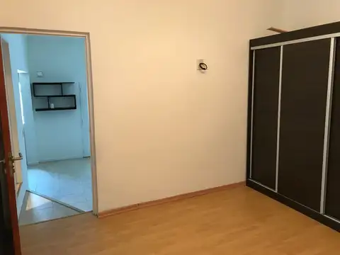 J Marmol 1000, Piso PB