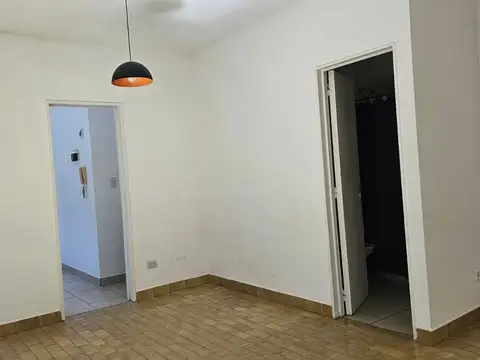 Monoambiente en Alquiler en Cañitas todo luz y sol