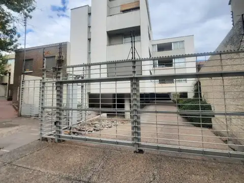 Almirante Brown 1400