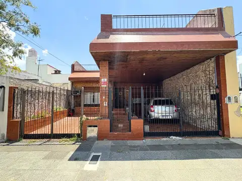 Casa 4 amb en venta - Florida - COCHERAS - PERMUTA