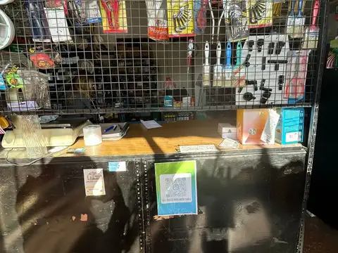 Local en Venta 61 años