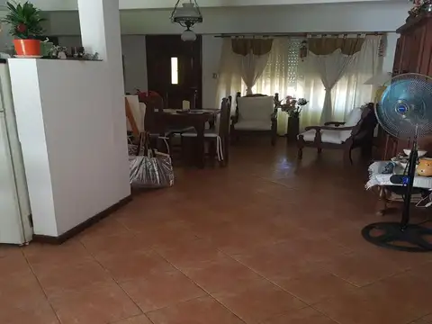 BOULEVARD 83 E/ 34 Y 35