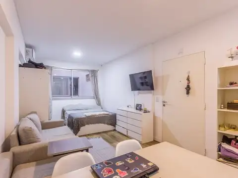 Alvarez Thomas 800 , Piso 5