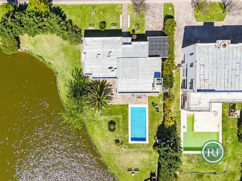 Casa en Venta en San Benito, USD 420.000