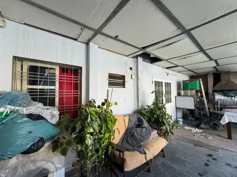 CASA EN VENTA EN VILLA LUGANO