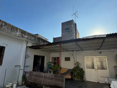 Avenida Castañares 6300