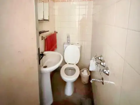 Casa y Galpón en venta