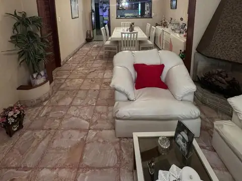 Casa en Venta en Merlo, USD 240.000