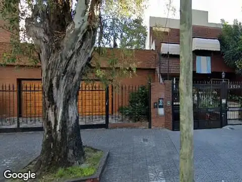 EN VENTA EN CIUDAD JARDIN HERMOSO CHALET SOBRE WERNICKE EN DOS PLANTAS GARAGE 3 AUTOS - FICHA 8374