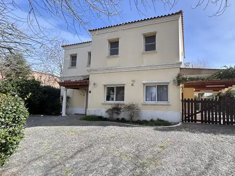 Casa en Venta de 3 dormitorios