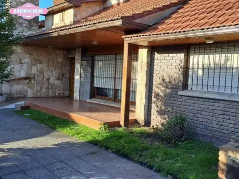 Excelente Chalet en venta en Miramar