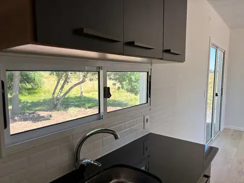 Casa en Alquiler con 1 cochera