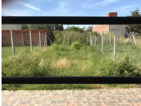 Venta de duplex de 2 dormitorios, calle 42 bis e/ 1 y 103. M