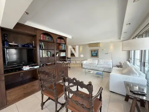 Vende apartamento en playa mansa punta del este