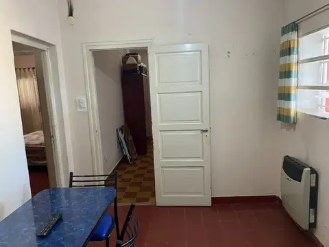 Casa 5 ambientes con 1 baño