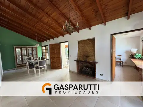 Casa en Venta con 10 cocheras