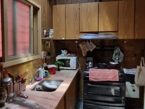 Casa 8 ambientes con 3 baños