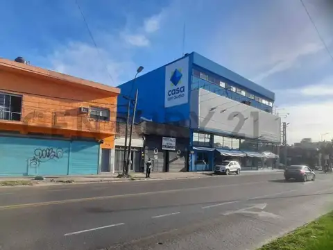 VENTA 2 LOCALES COMERCIALES CON 2 DEPARTAMENTOS en PA - a 3 CUADRAS ESTACION ITUZAINGÓ