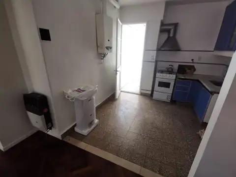 Departamento 3 amb cocina integrada, buen estado