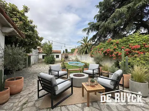 Chalet 4 ambientes con amplio verde