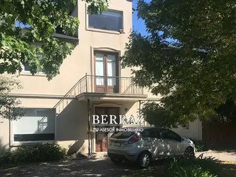 Casa venta 5 ambientes en Saint Matthew' s Pilar lote de 850 m2