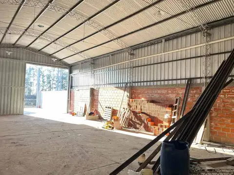 GALPON EN ALQUILER 270 M2 RUTA 21 CERRILLOS