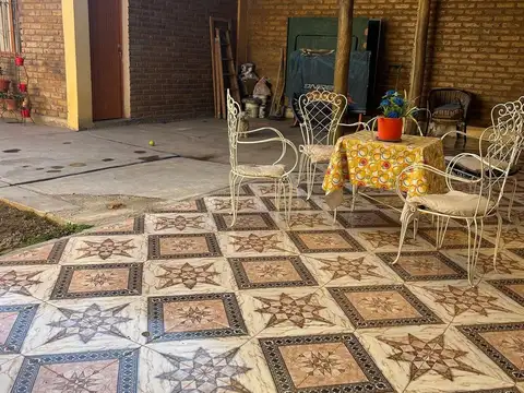 Casa en Venta con 1 cochera