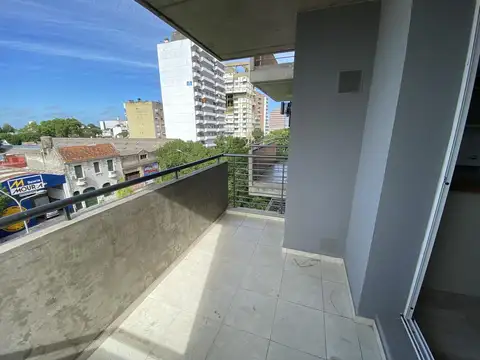 Venta departamento de 2 dormitorios piso exclusivo en abasto.