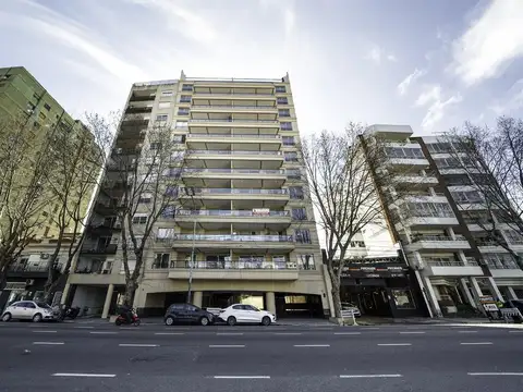 Avenida Avellaneda e/ Almirante F.J. Seguí y José Juan Biedma
