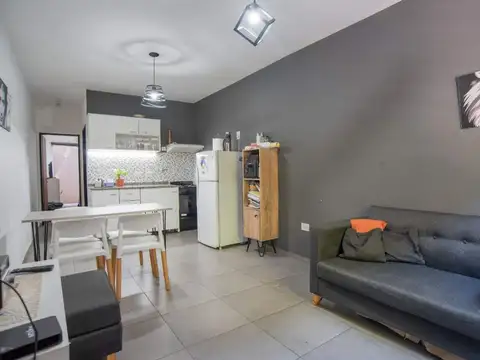 VENTA DEPARTAMENTO 2 AMBIENTES HURLINGHAM BALCÓN