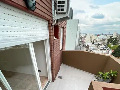 DEPARTAMENTO 2 AMB CON BALCON - AL FRENTE - CON RENTA