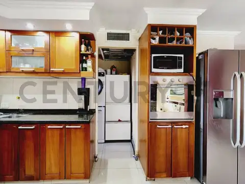 Benito Lynch 4400, Piso 0