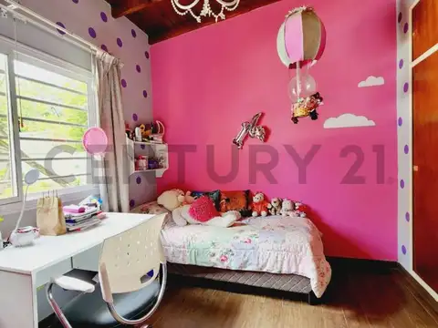 Casa 5 ambientes con 2 baños