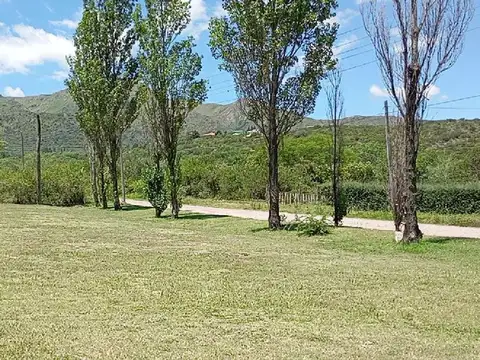 Casa 2 ambientes con 1 baño