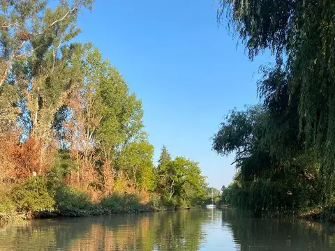 Terreno en Venta en Zarate, USD 260.000