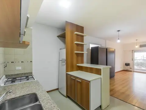 VENTA Monoambiente. Balcón. Contrafrente. EXCELENTE ESTADO. San Cristóbal