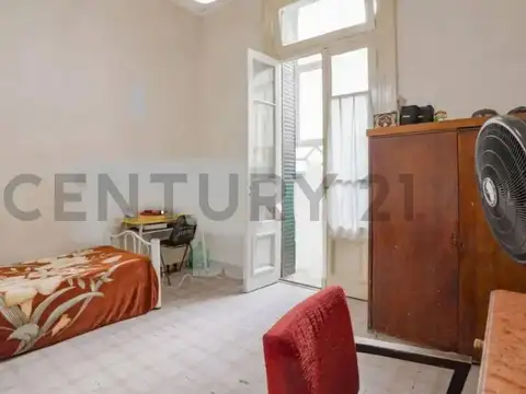 VENTA PH 7 AMBIENTES, SIN EXPENSAS, APTO CREDITO, EN BALVANERA