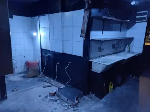 Local Pilar Centro. Cod: 11255