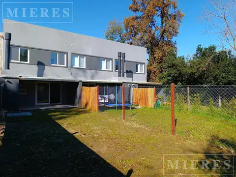 Dúplex en venta en Village Estrada