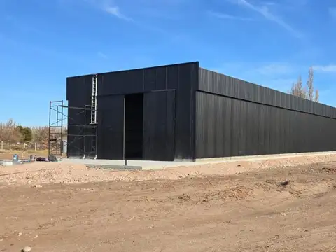 Galpon en Alquiler 20  mts Frente