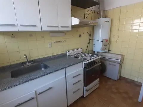 Depto Tipo Casa en Alquiler 40 años