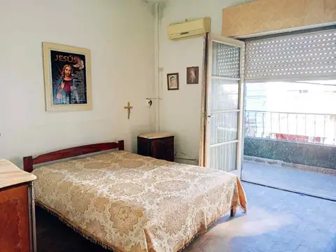 Depto Tipo Casa 4 ambientes con 1 baño