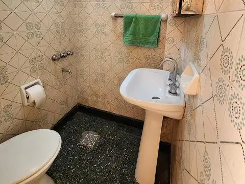 Depto Tipo Casa en Venta en Villa Luzuriaga, USD 37.000