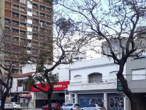 Local en VENTA- Martinez.-Vías/Santa Fe